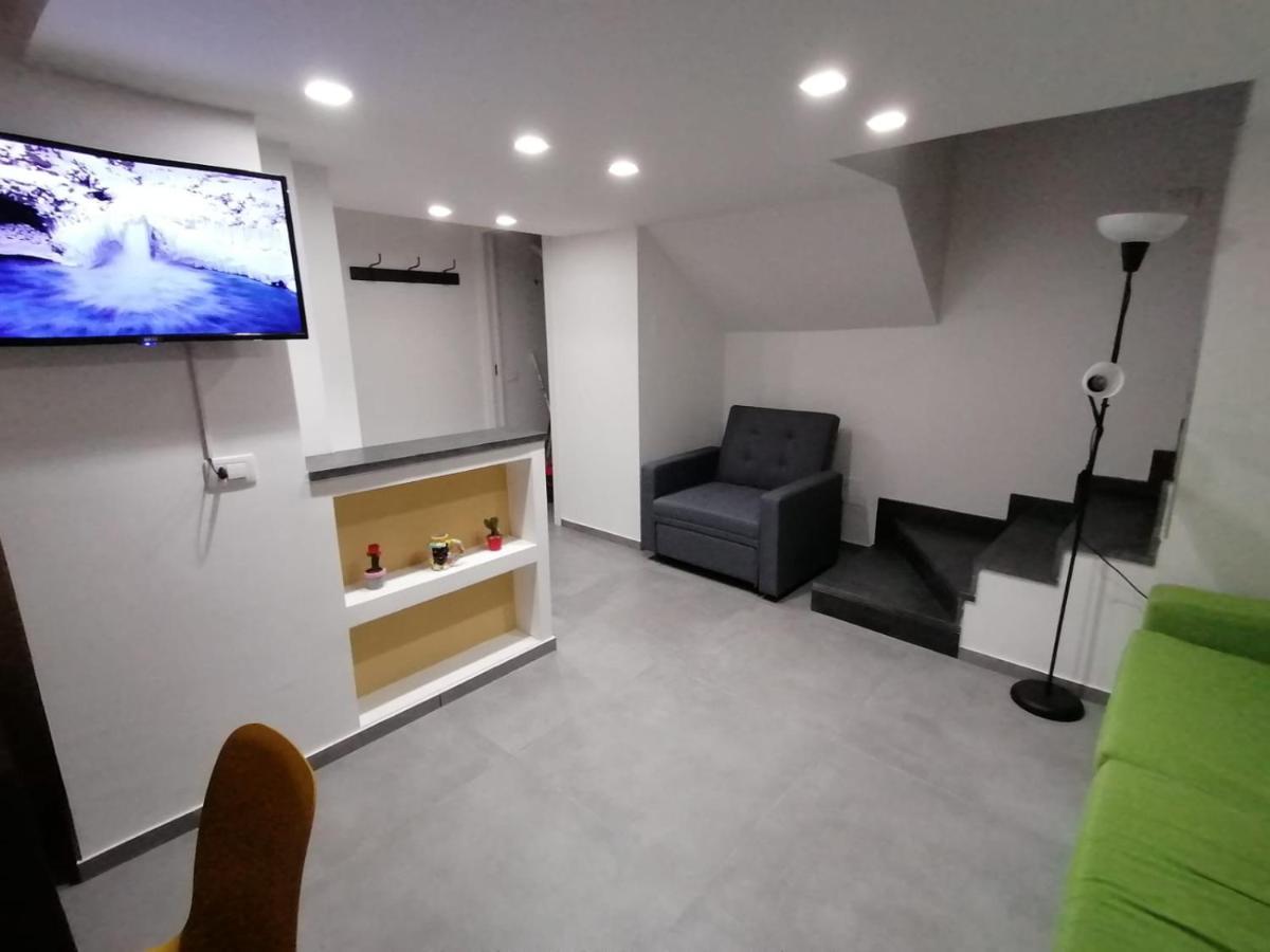 Apartamento La Casa Di Orlando CTA Exterior foto