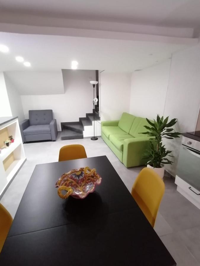 Apartamento La Casa Di Orlando CTA Exterior foto